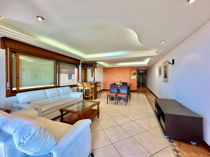 APARTAMENTO À VENDA COM SACADA DE FRENTE E VISTA PARA O MAR: 2ª foto da galeria de imagens do imóvel