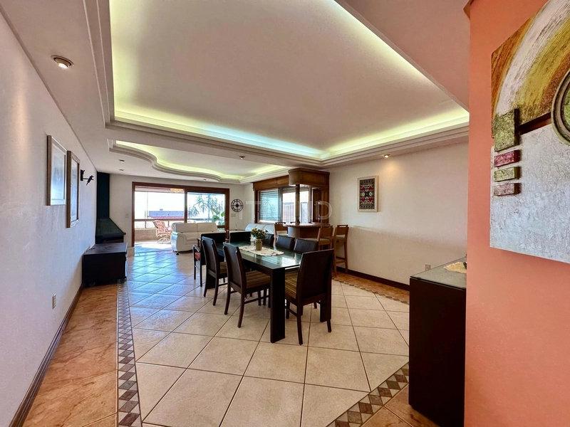 APARTAMENTO À VENDA COM SACADA DE FRENTE E VISTA PARA O MAR: 3ª foto da galeria de imagens do imóvel