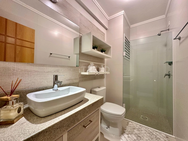 APARTAMENTO COM VISTA ETERNA PARA O MAR: 16ª foto da galeria de imagens do imóvel
