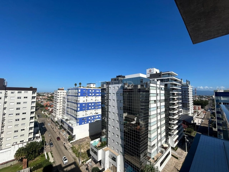 Apartamento de esquina em prédio moderno à 2 quadras do mar: 8ª foto da galeria de imagens do imóvel