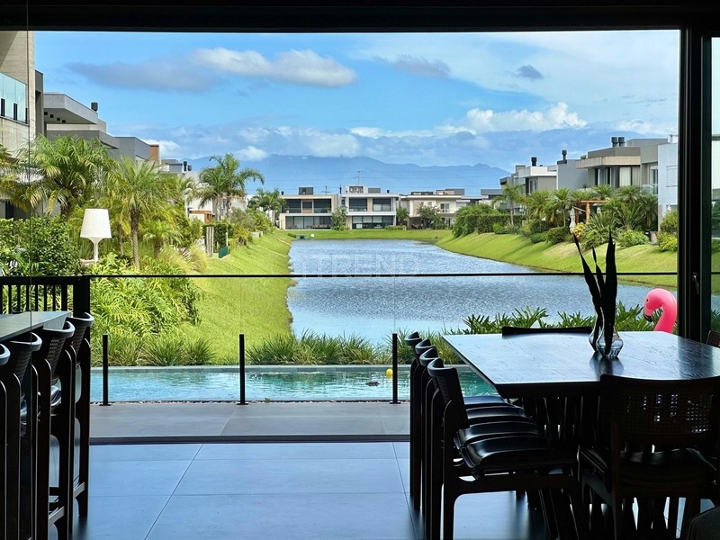 CONDOMÍNIO CAPÃO ILHAS RESORT SOBRADO BEIRA LAGO: 1ª foto da galeria de imagens do imóvel