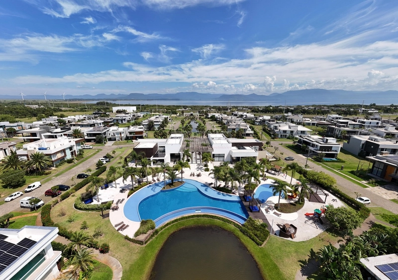 CONDOMÍNIO CAPÃO ILHAS RESORT SOBRADO BEIRA LAGO: 25ª foto da galeria de imagens do imóvel
