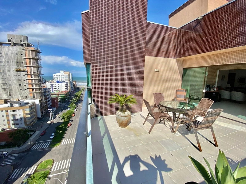 COBERTURA VISTA PARA O MAR E SERRA