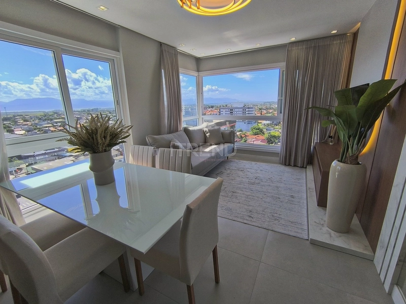 Apartamento no coração da cidade, 5 minutos da praia: 1ª foto da galeria de imagens do imóvel