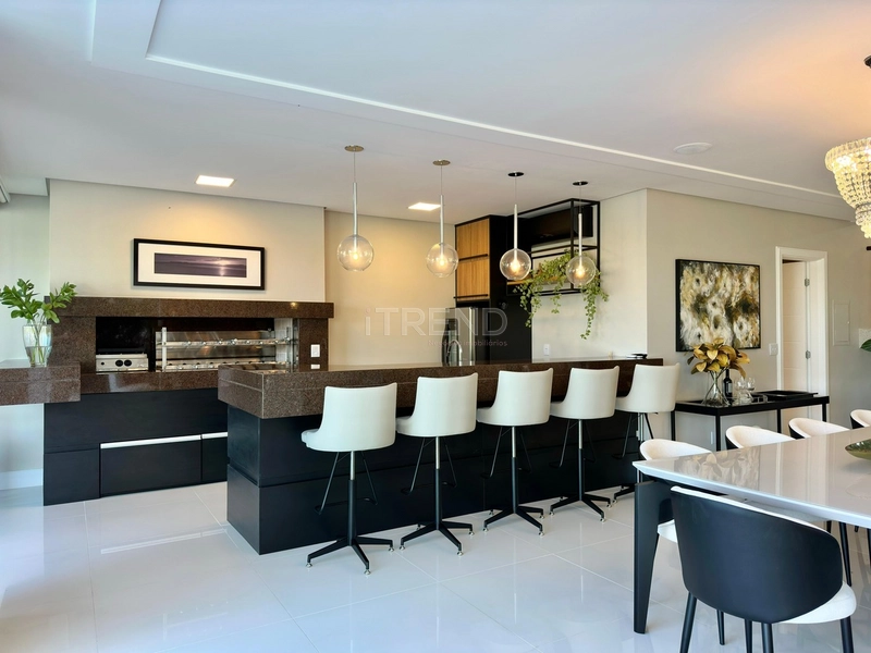 LINDO SOBRADO Á BEIRA LAGO: 8ª foto da galeria de imagens do imóvel