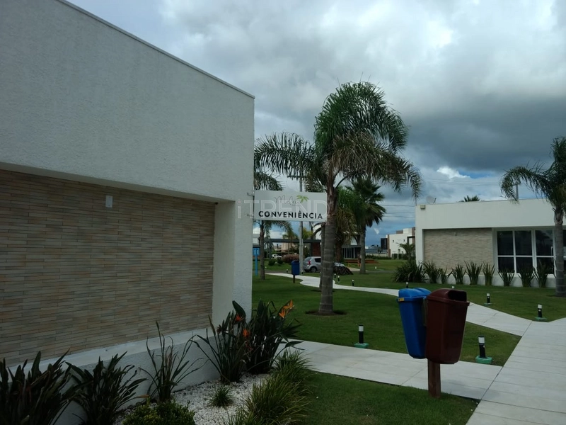LOTE À VENDA PRÓXIMO AO LAGO E CLUBE: 11ª foto da galeria de imagens do imóvel
