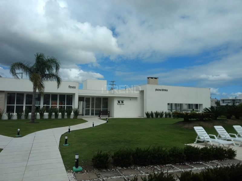 LOTE À VENDA PRÓXIMO AO LAGO E CLUBE: 27ª foto da galeria de imagens do imóvel