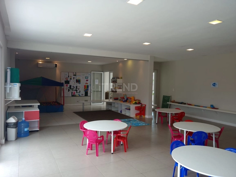 LOTE À VENDA PRÓXIMO AO LAGO E CLUBE: 16ª foto da galeria de imagens do imóvel
