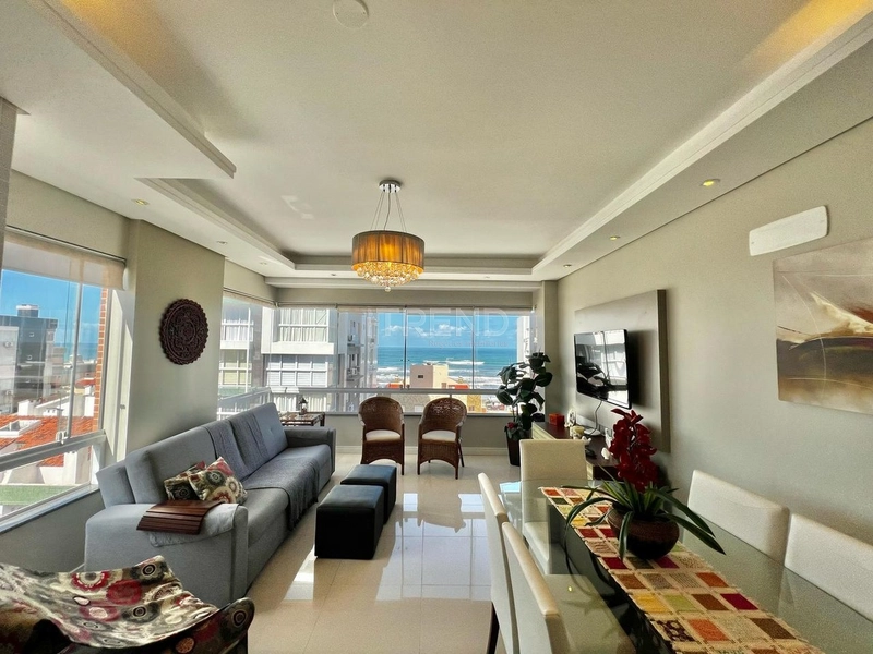 Três dormitórios junto a praça e com vista eterna para o mar.: 3ª foto da galeria de imagens do imóvel