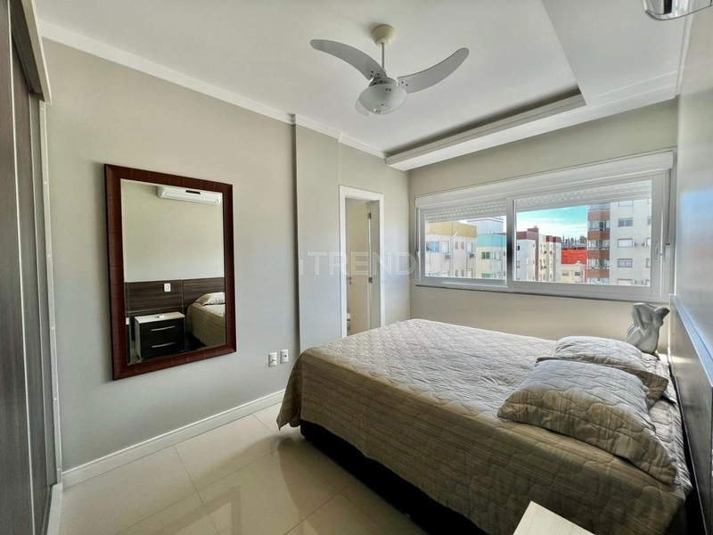 Três dormitórios junto a praça e com vista eterna para o mar.: 12ª foto da galeria de imagens do imóvel