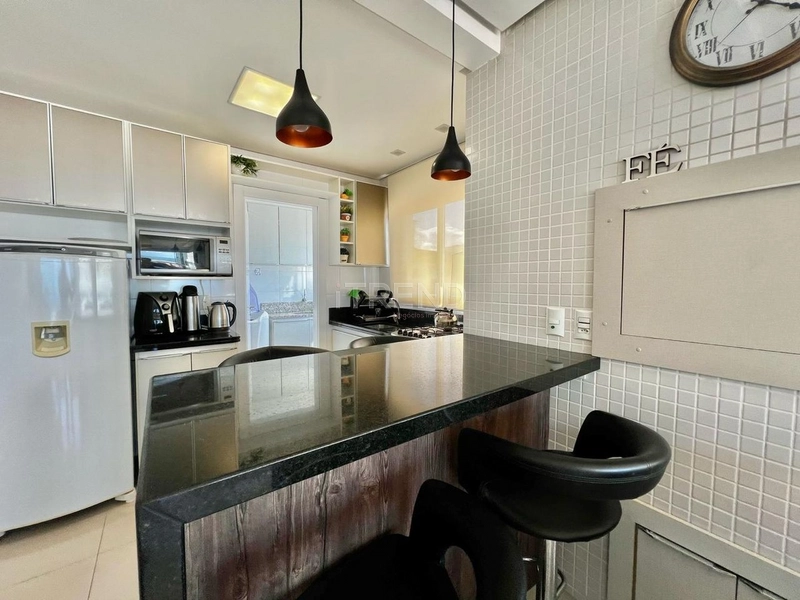 Três dormitórios junto a praça e com vista eterna para o mar.: 10ª foto da galeria de imagens do imóvel