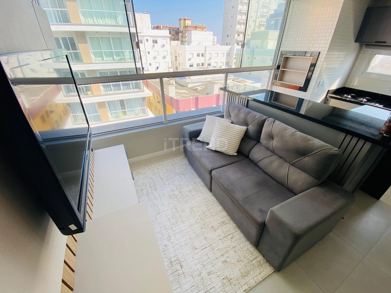 VISTA ETERNA para o mar de todo o apartamento