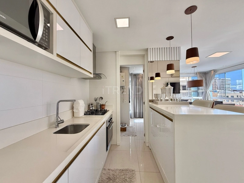 De frente para avenida !: 14ª foto da galeria de imagens do imóvel