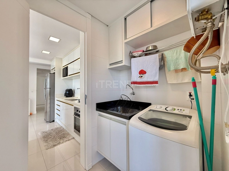 De frente para avenida !: 16ª foto da galeria de imagens do imóvel