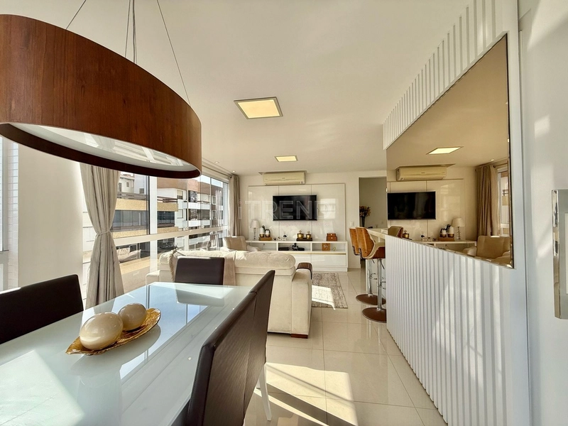 De frente para avenida !: 9ª foto da galeria de imagens do imóvel