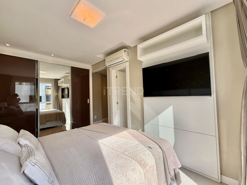 De frente para avenida !: 21ª foto da galeria de imagens do imóvel