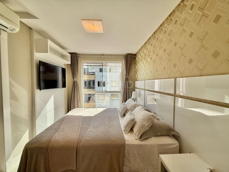 De frente para avenida !: 18ª foto da galeria de imagens do imóvel