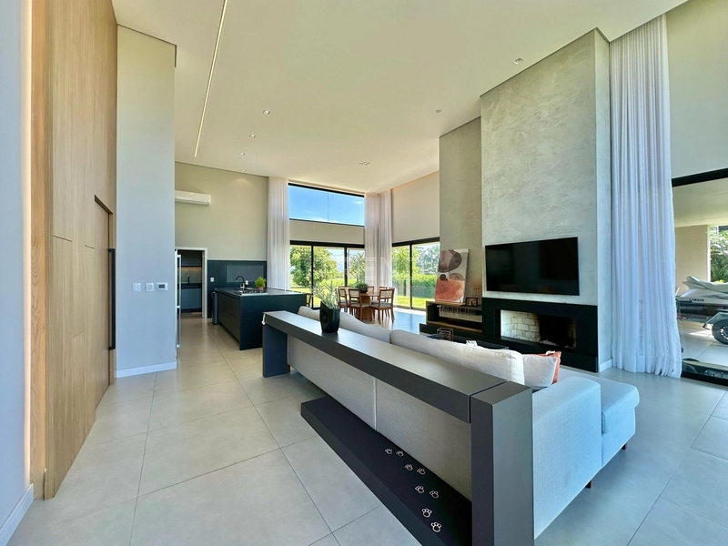 Linda Casa em Condomínio Naútico: 2ª foto da galeria de imagens do imóvel