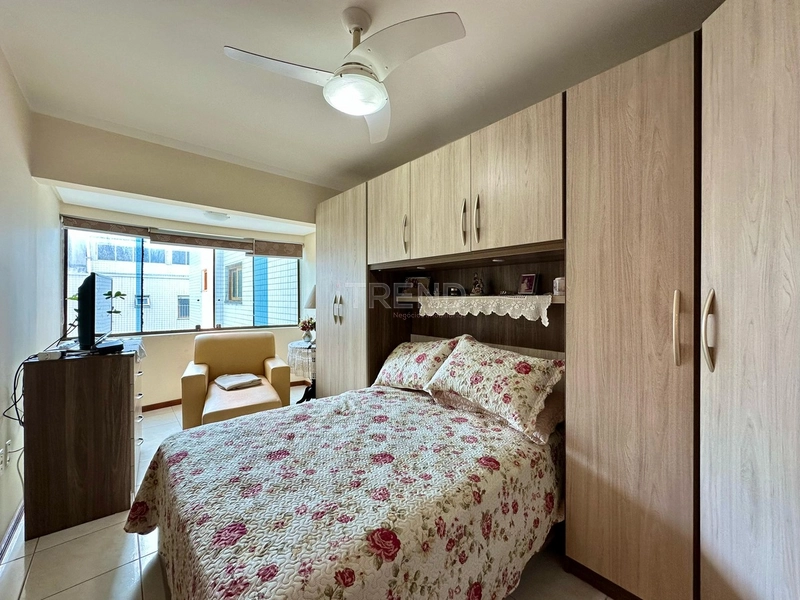 APARTAMENTO MOBILIADO - SACADA DE FRENTE - AMPLO: 11ª foto da galeria de imagens do imóvel