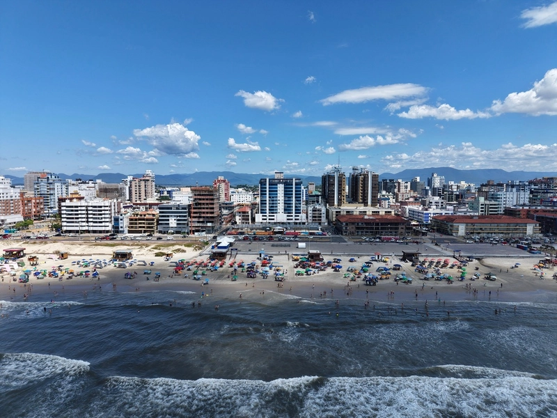 APARTAMENTO MOBILIADO - SACADA DE FRENTE - AMPLO: 15ª foto da galeria de imagens do imóvel