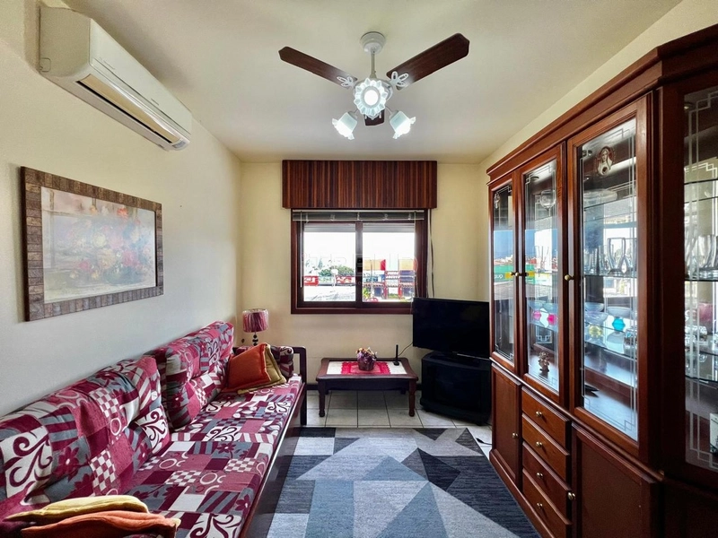 PRÓXIMO A PRAÇA FLÁVIO BOIANOVSKI: 3ª foto da galeria de imagens do imóvel