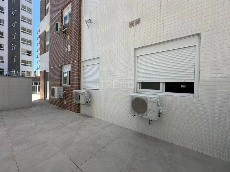 Apartamento novo com terraço em "L": 15ª foto da galeria de imagens do imóvel