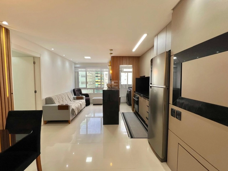 APARTAMENTO À VENDA PRÓXIMO AO MAR: 2ª foto da galeria de imagens do imóvel