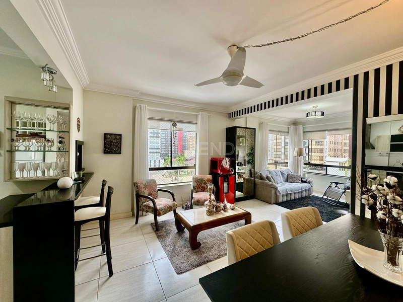 Apartamento 3 Dormitórios, Mobiliado e a 2 Quadras do Mar: 2ª foto da galeria de imagens do imóvel