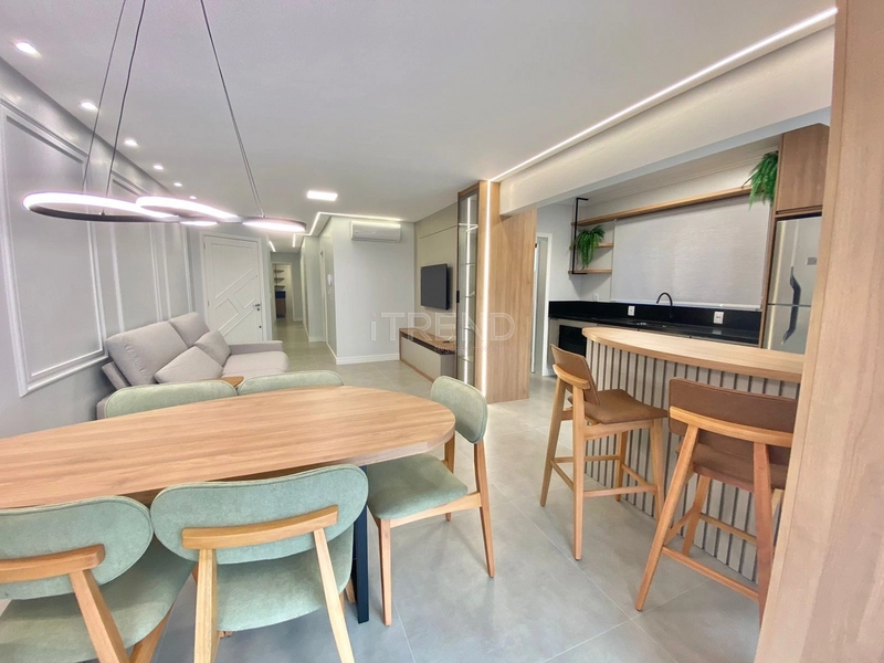 Apartamento Mobiliado com 3 Dormitórios e Sacada com Churrasqueira: 3ª foto da galeria de imagens do imóvel