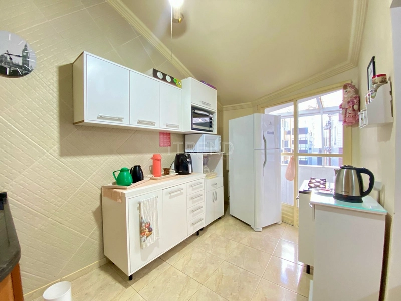 AO LADO DA PRAÇA DA FLÁVIO BOIANOWSKI: 2ª foto da galeria de imagens do imóvel