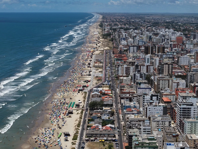 APARTAMENTO À VENDA  EM CAPÃO DA CANOA: 2ª foto da galeria de imagens do imóvel