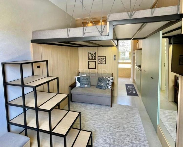 Lindo Loft na Zona Nova, pertinho da praia!! 300 mil!!