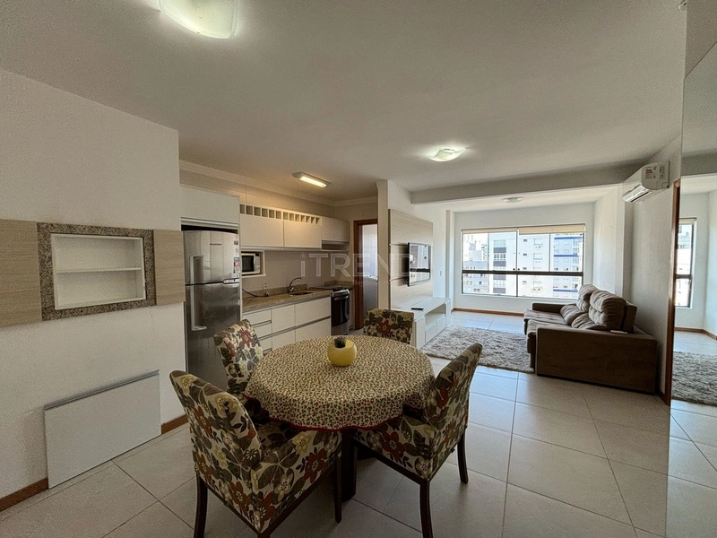 1 dormitório de frente em prédio com infra completa a 1 quadra do mar.: 1ª foto da galeria de imagens do imóvel