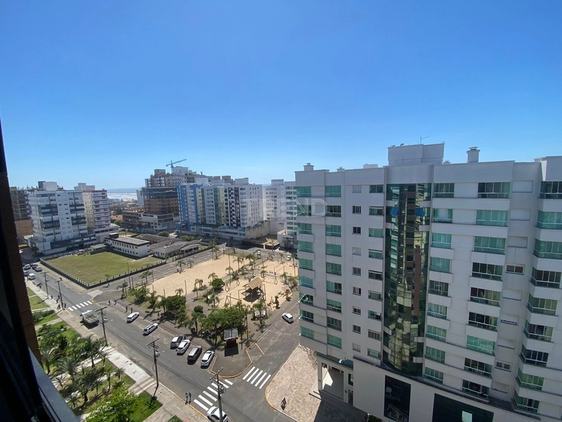 Frente Praça.: 11ª foto da galeria de imagens do imóvel