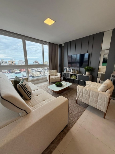 Apartamento no centro com vista panorâmica para o mar.: 5ª foto da galeria de imagens do imóvel