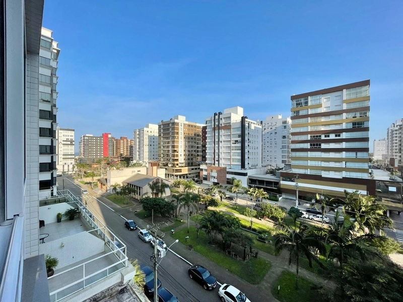 Apto Novo em Frente à Praça: 1ª foto da galeria de imagens do imóvel