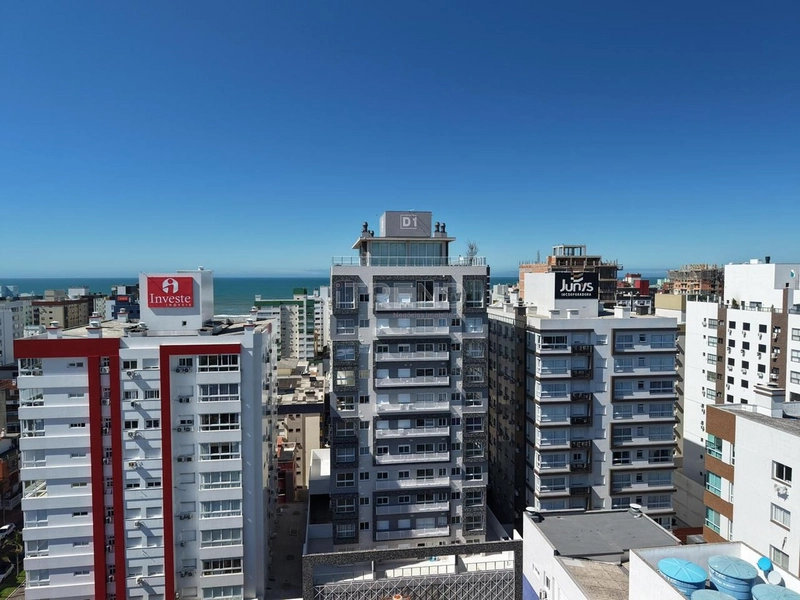 SACADA DE FRENTE E TERRAÇO EM L: 24ª foto da galeria de imagens do imóvel