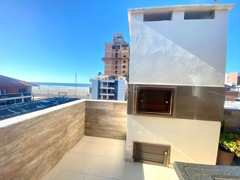 APENAS DUAS QUADRAS DO MAR: 18ª foto da galeria de imagens do imóvel