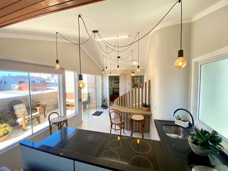 APENAS DUAS QUADRAS DO MAR: 15ª foto da galeria de imagens do imóvel