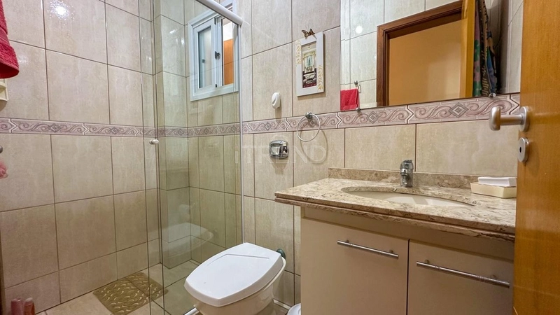 Frente Avenida: 19ª foto da galeria de imagens do imóvel