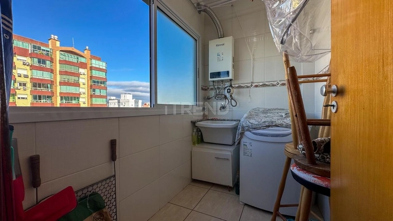 Frente Avenida: 18ª foto da galeria de imagens do imóvel