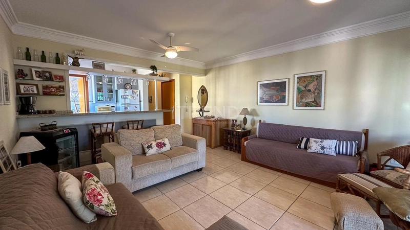 Frente Avenida: 14ª foto da galeria de imagens do imóvel