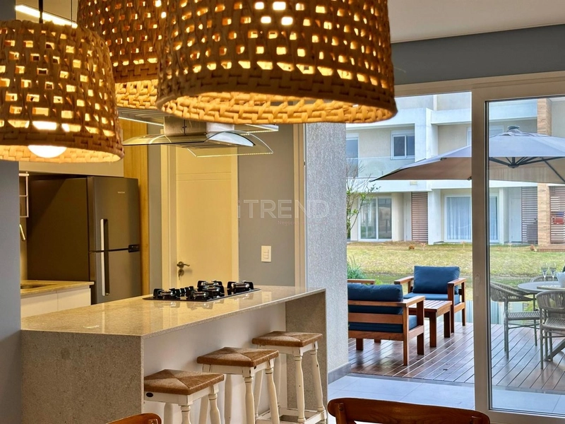 LINDA CASA NO CONDOMÍNIO MURANO: 8ª foto da galeria de imagens do imóvel