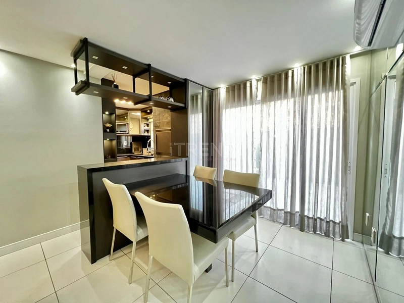 Lindo apartamento mobiliado e decorado com terraço.: 1ª foto da galeria de imagens do imóvel