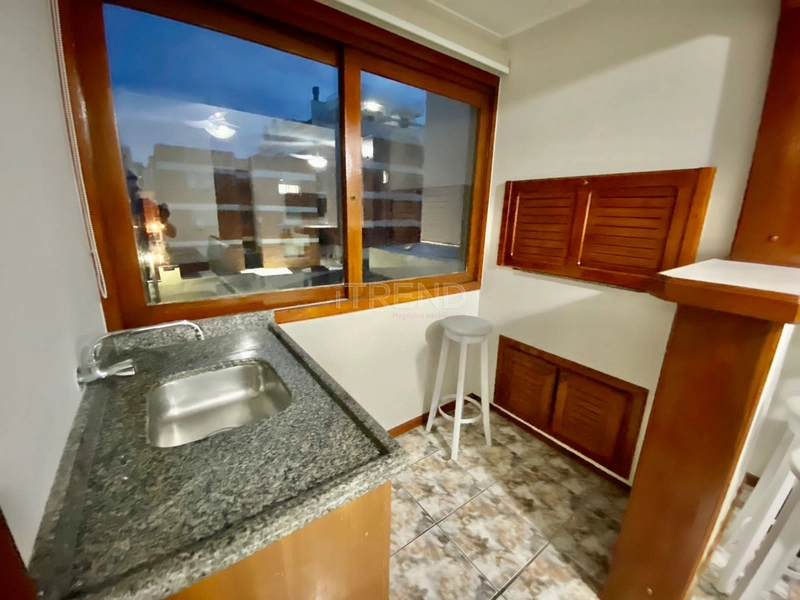 PRÉDIO NA BEIRA MAR DE CAPÃO DA CANOA: 7ª foto da galeria de imagens do imóvel