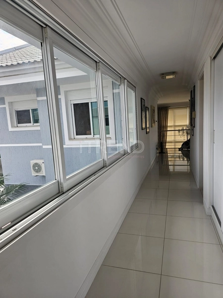 Lindo Sobrado no Condado de Capão: 57ª foto da galeria de imagens do imóvel