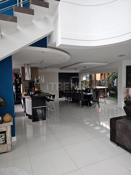 Lindo Sobrado no Condado de Capão: 9ª foto da galeria de imagens do imóvel