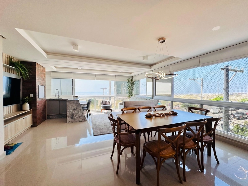 Incrível imóvel em Capão da Canoa com metragem magnífica: 2ª foto da galeria de imagens do imóvel