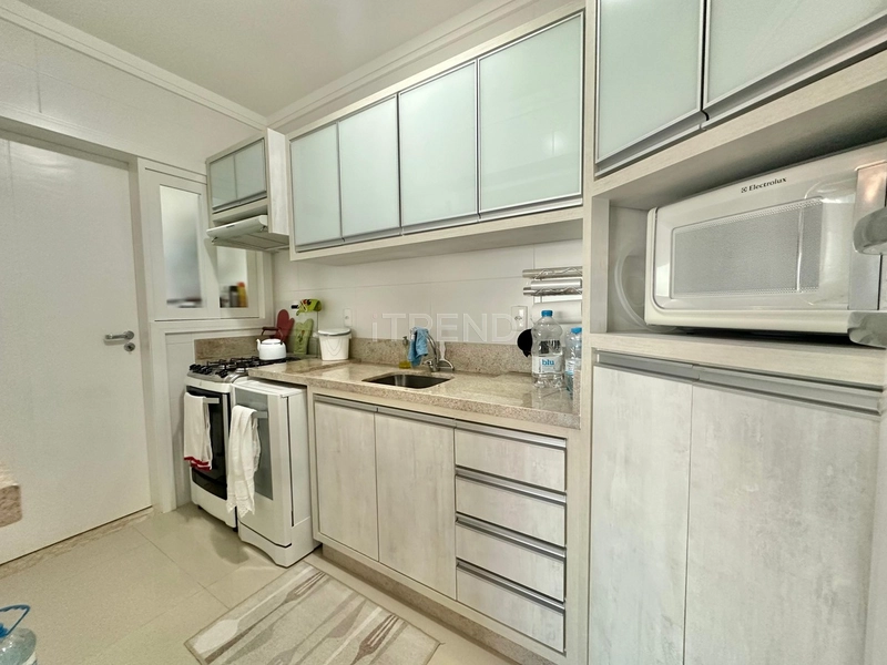 Amplo apartamento de frente: 10ª foto da galeria de imagens do imóvel