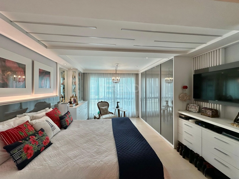 APARTAMENTO COM AMPLA SACADA DE FRETE PARA O MAR: 21ª foto da galeria de imagens do imóvel